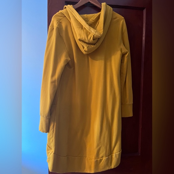 Cardigan - Picture 2 of 3